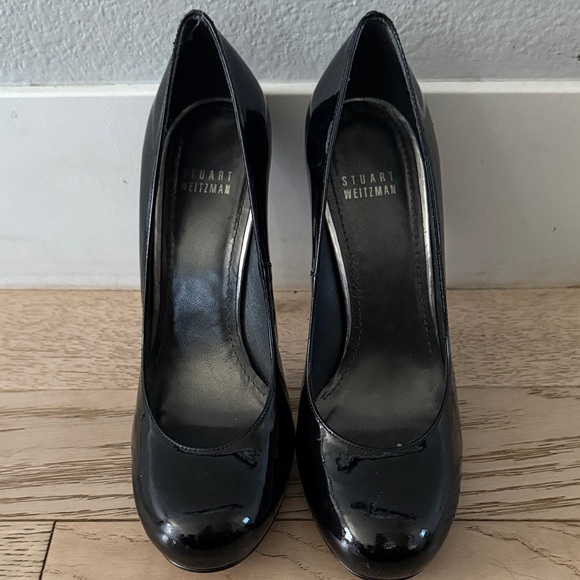 Stuart Weitzman Glossy Black Heels - Picture 1 of 5